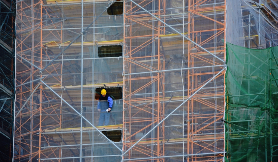 Four charts that show how Nigeria's economy has improved