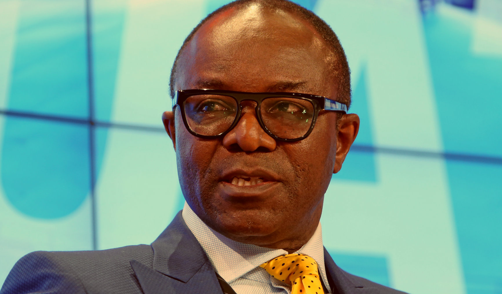 Why is the CBN selling dollars again?